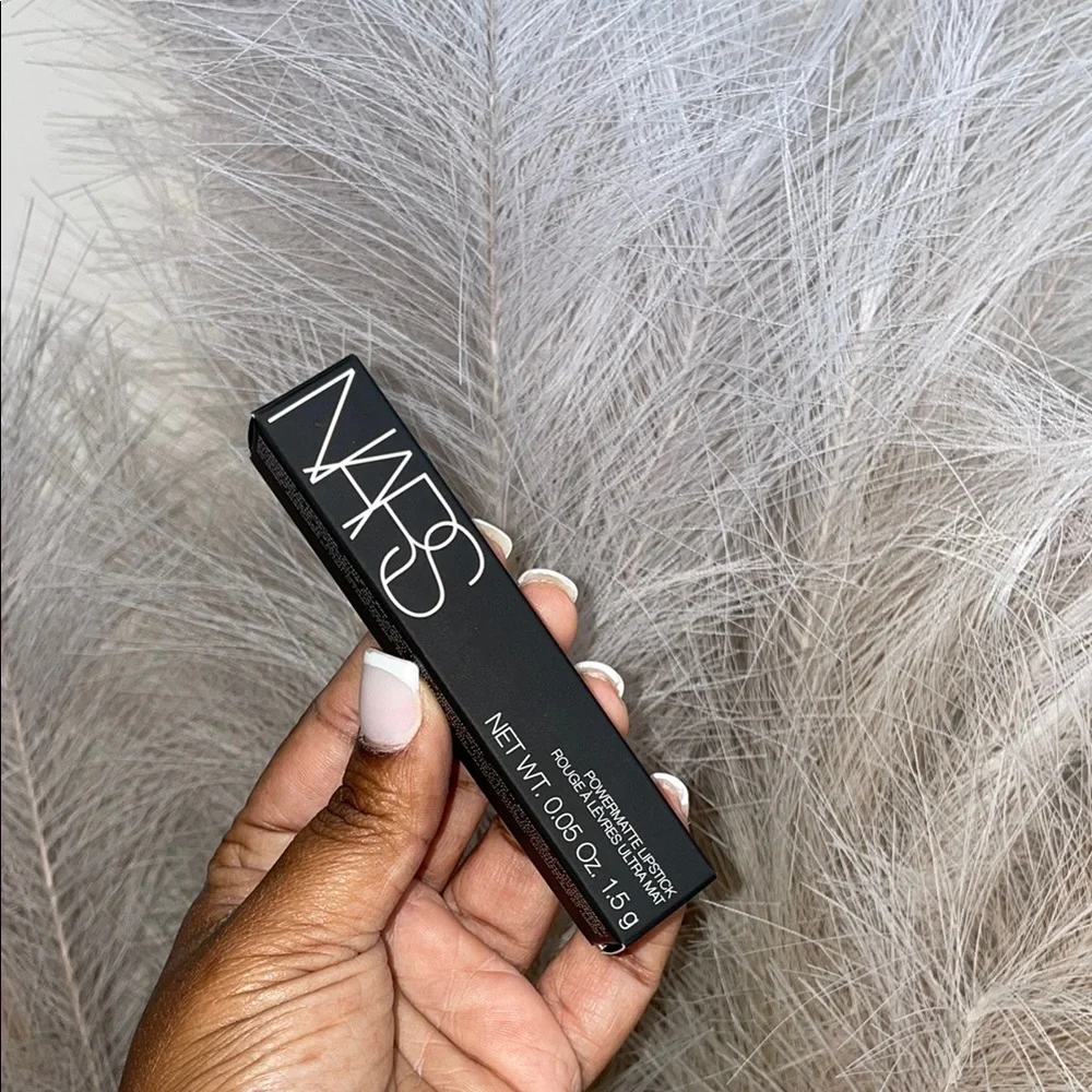 NARS Matte Lipstick - Picture 6 of 7